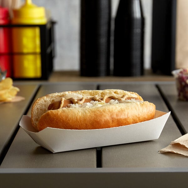 7" x 3 3/4" x 1 1/2" White Paper Hot Dog Tray 1,000/Case