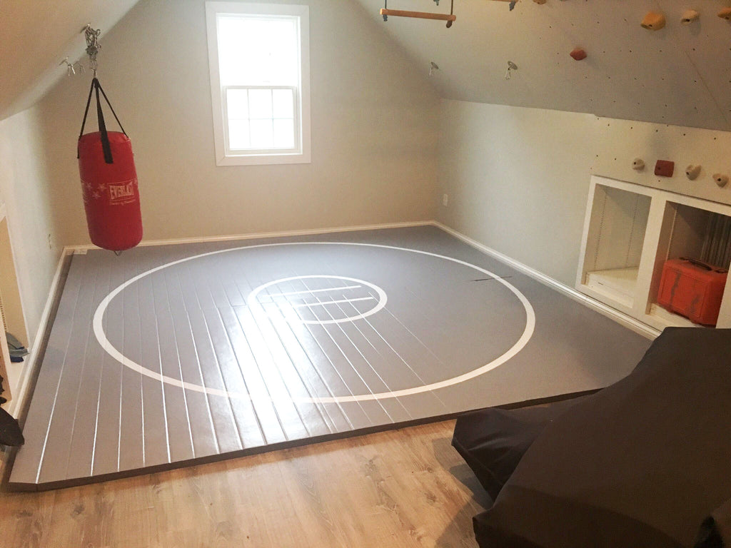 10' X 10' X 1 3/8" ROLL-UP WRESTLING MAT