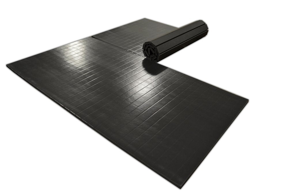 10' X 10' X 1 3/8" ROLL-UP WRESTLING MAT